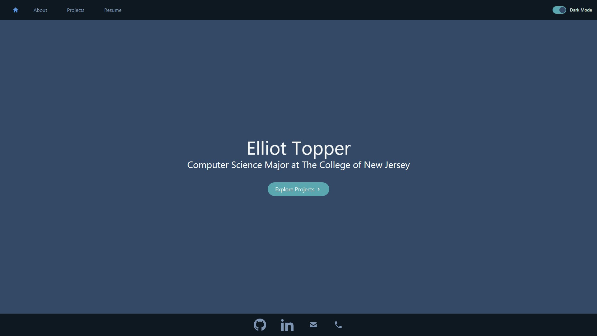 A screenshot of the main page of this site, depicting the name 'Elliot Topper' on a blue background.